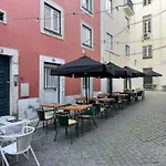 Contemporary Apartment In Chiado 3